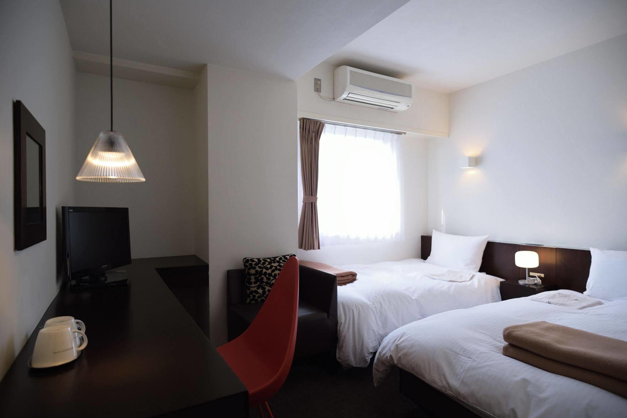 7 Days Hotel Plus Kōchi Esterno foto